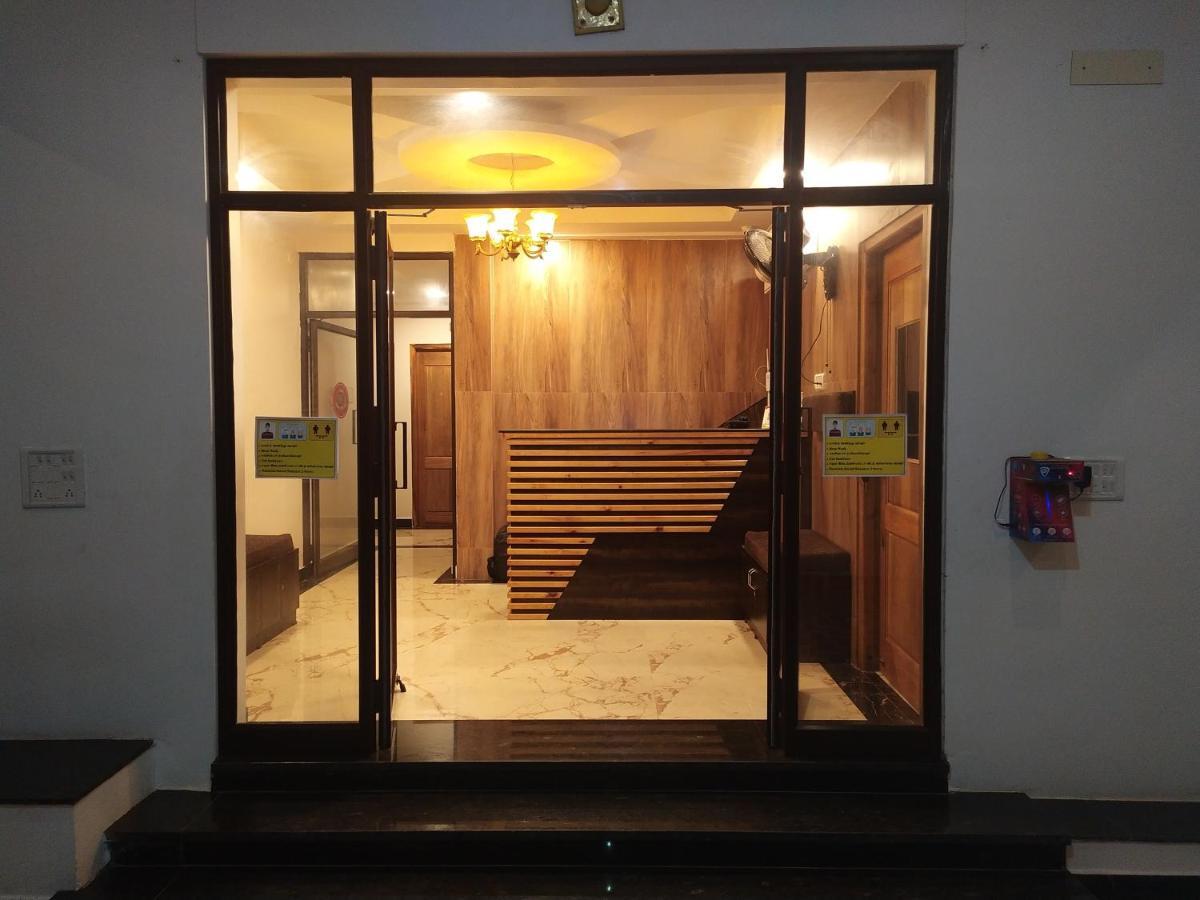Hotel Rani And Rani Residency Puducherry Zewnętrze zdjęcie