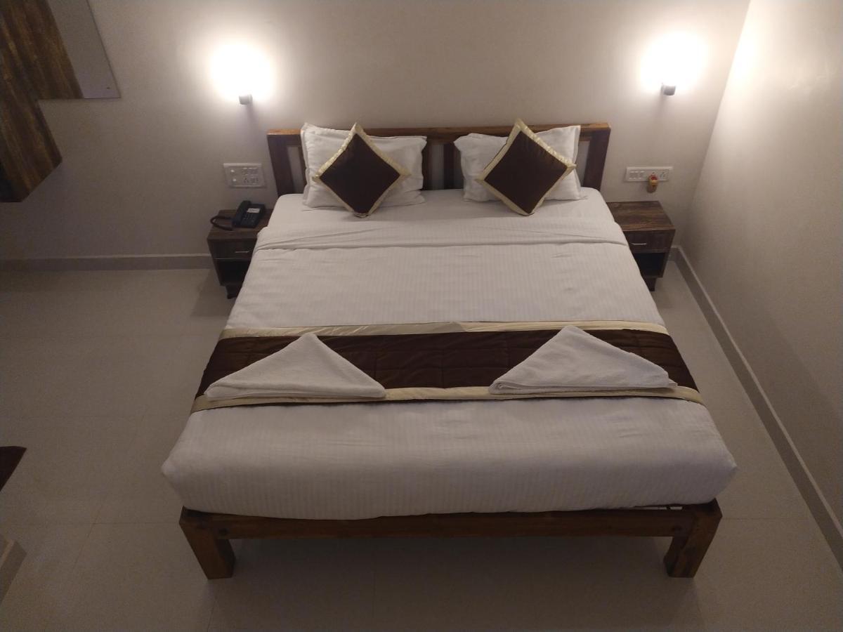Hotel Rani And Rani Residency Puducherry Zewnętrze zdjęcie